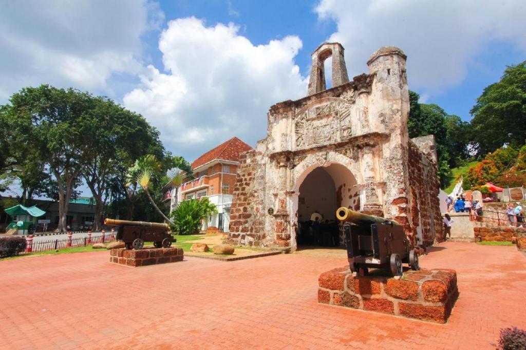 Grand Ct Hotel Malacca Extérieur photo