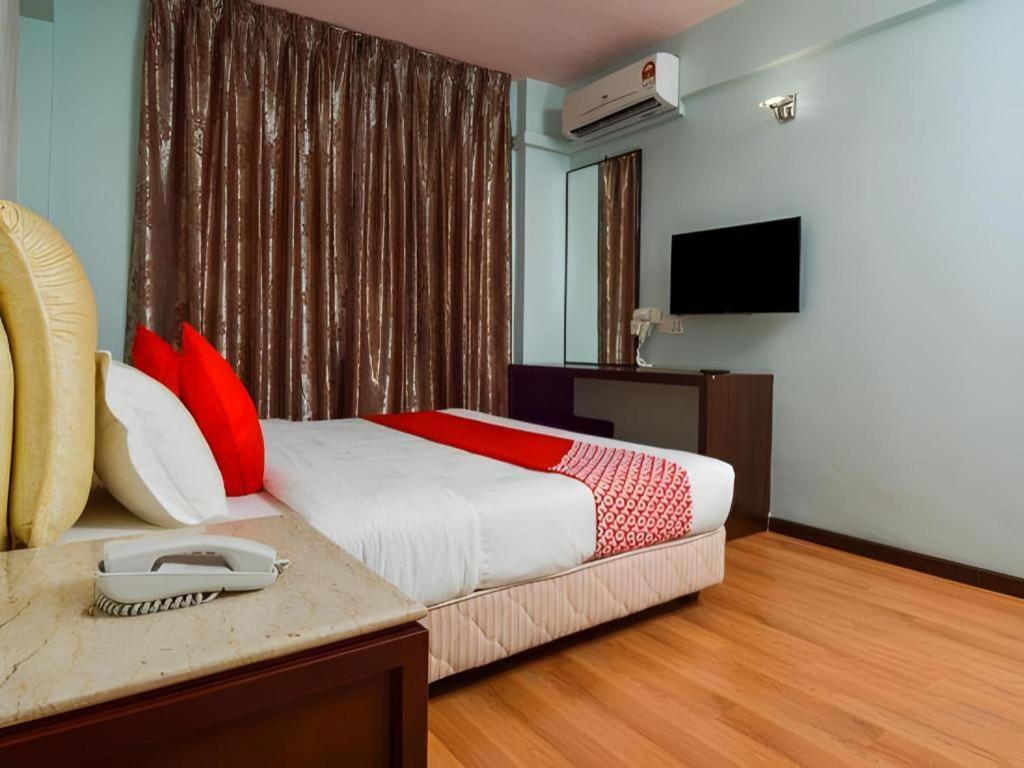 Grand Ct Hotel Malacca Extérieur photo