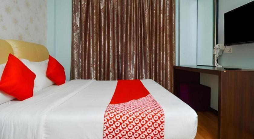 Grand Ct Hotel Malacca Extérieur photo