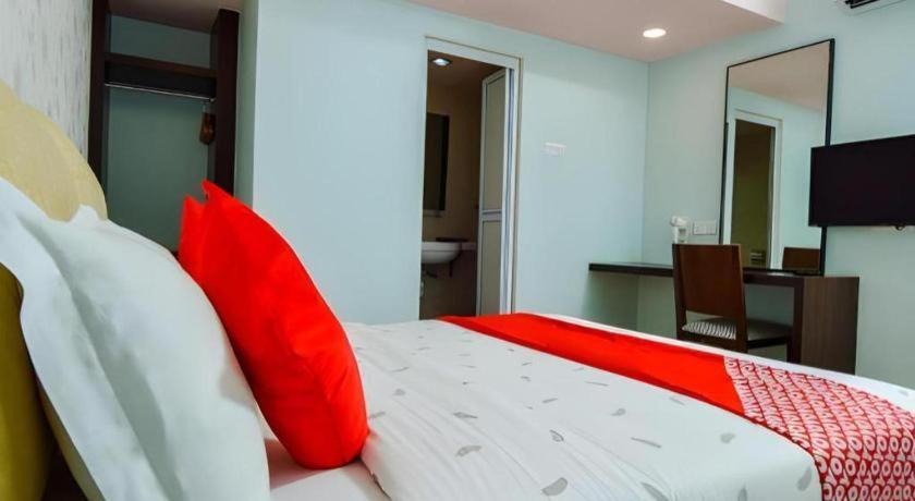 Grand Ct Hotel Malacca Extérieur photo