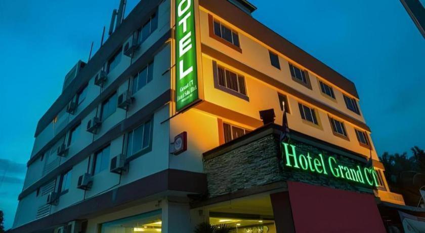 Grand Ct Hotel Malacca Extérieur photo
