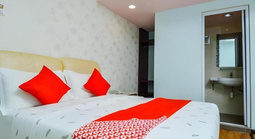 Grand Ct Hotel Malacca Extérieur photo