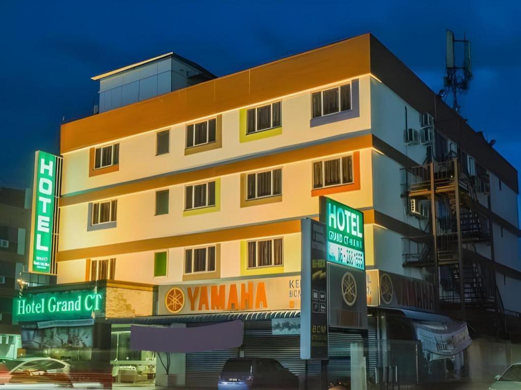 Grand Ct Hotel Malacca Extérieur photo
