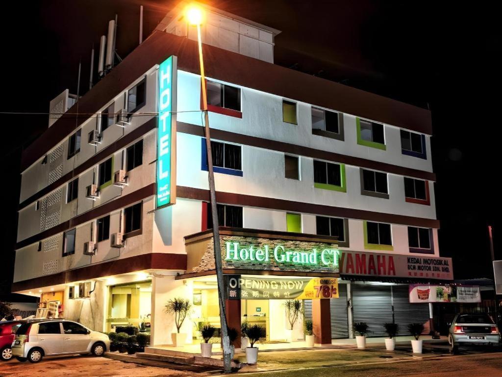 Grand Ct Hotel Malacca Extérieur photo