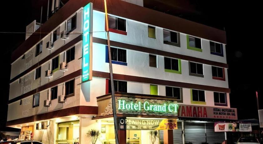 Grand Ct Hotel Malacca Extérieur photo